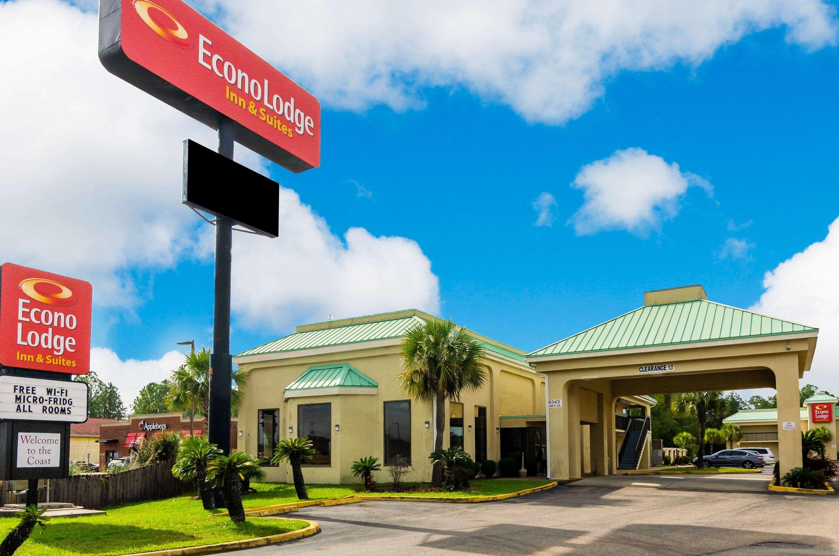 Econo Lodge Inn & Suites Галфпорт Экстерьер фото